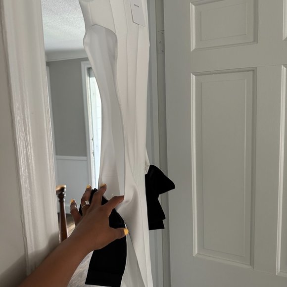 Monot Cut Out Dress With Bows - Picture 7 of 8